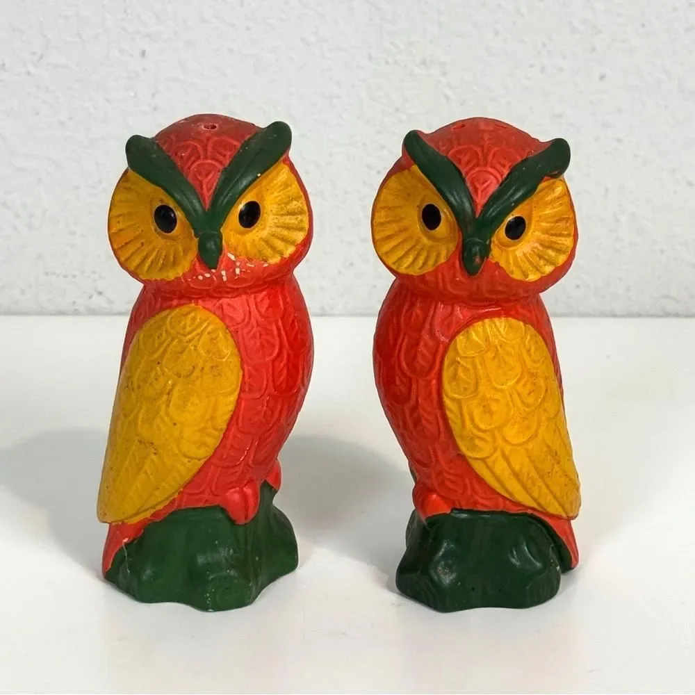 Vintage Ceramic Owl Salt & Pepper Shakers Made in Japan 70s